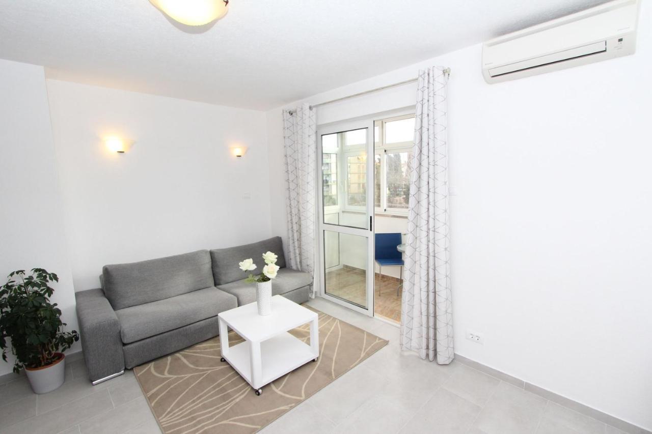 Apartment Stellina روفينج المظهر الخارجي الصورة