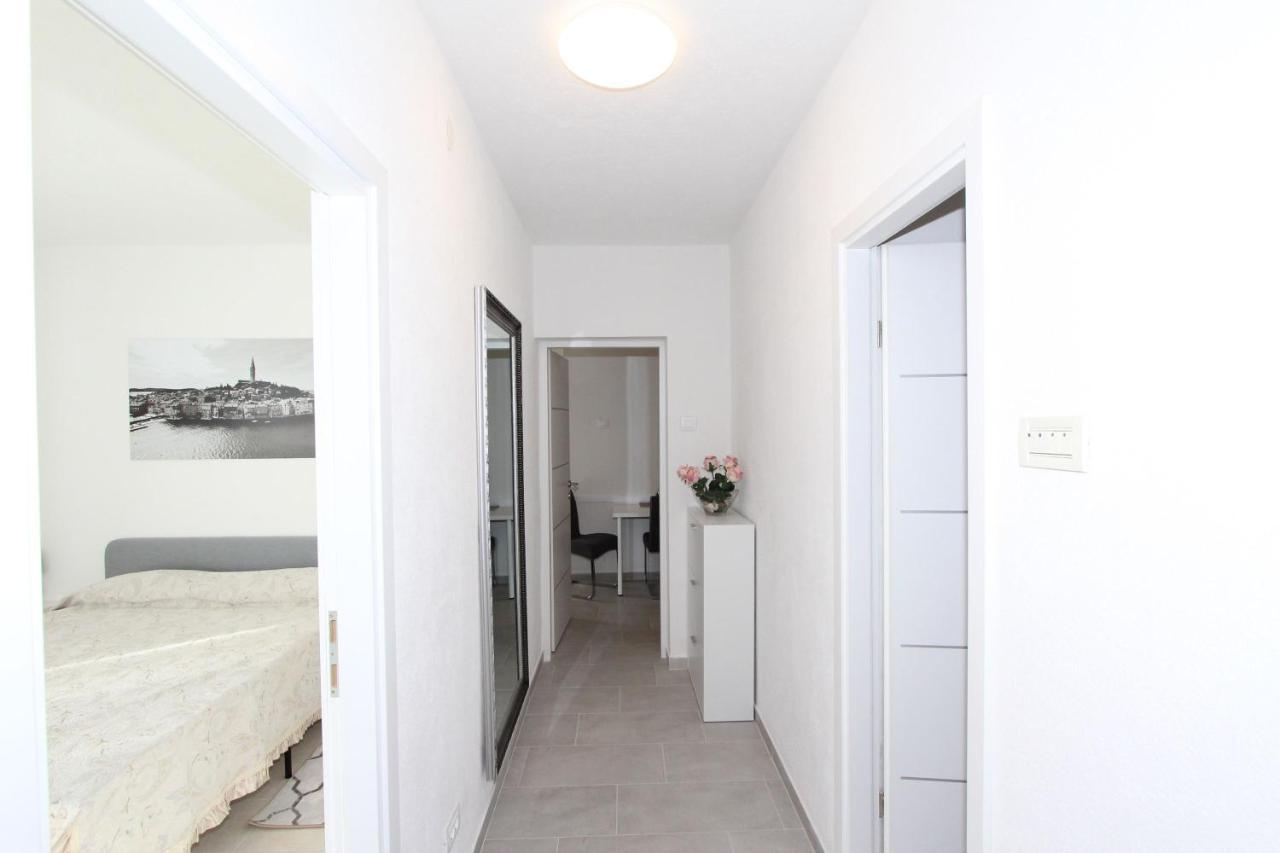 Apartment Stellina روفينج المظهر الخارجي الصورة